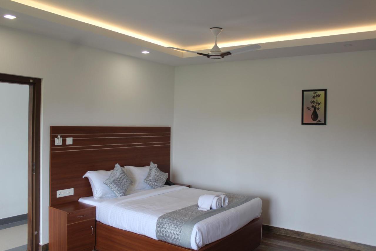 The Lakeview Munnar Hotel 4*