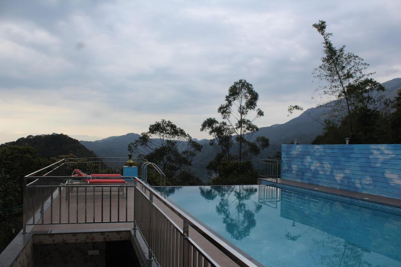 The Lakeview Munnar Munnar