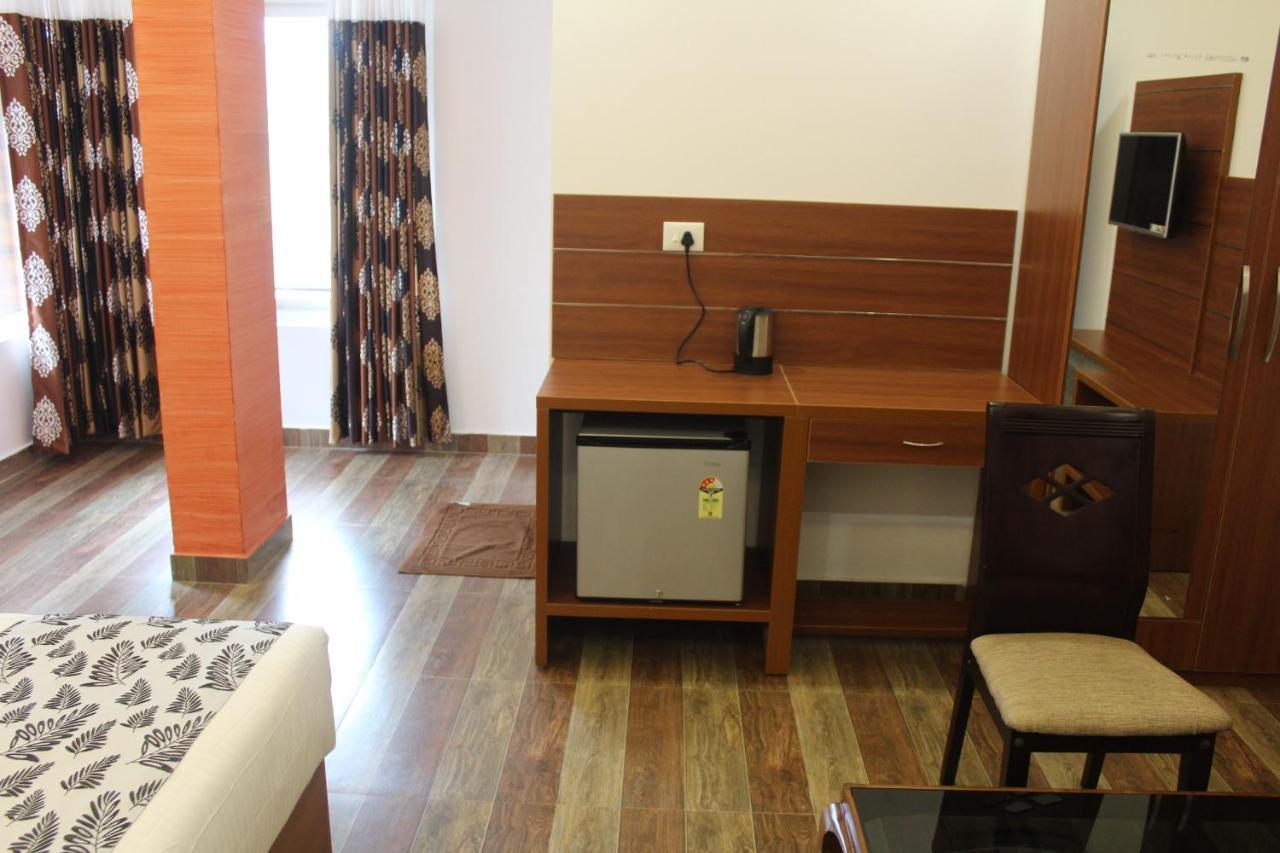 The Lakeview Munnar Hotel 4*