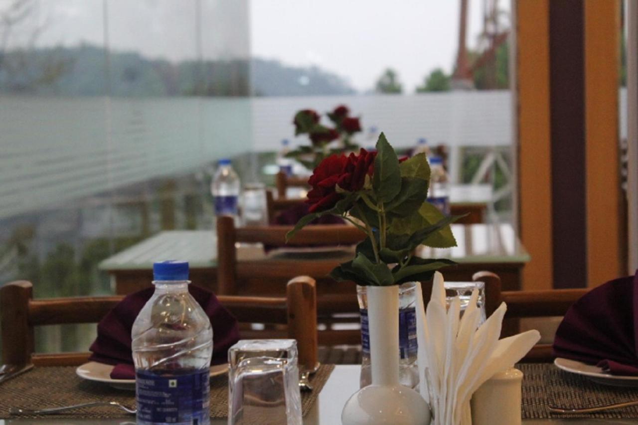 The Lakeview Munnar 4* Munnar