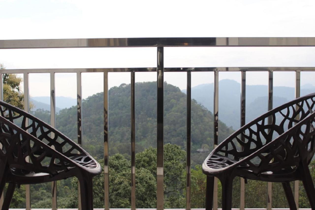The Lakeview Munnar Hotel 4*