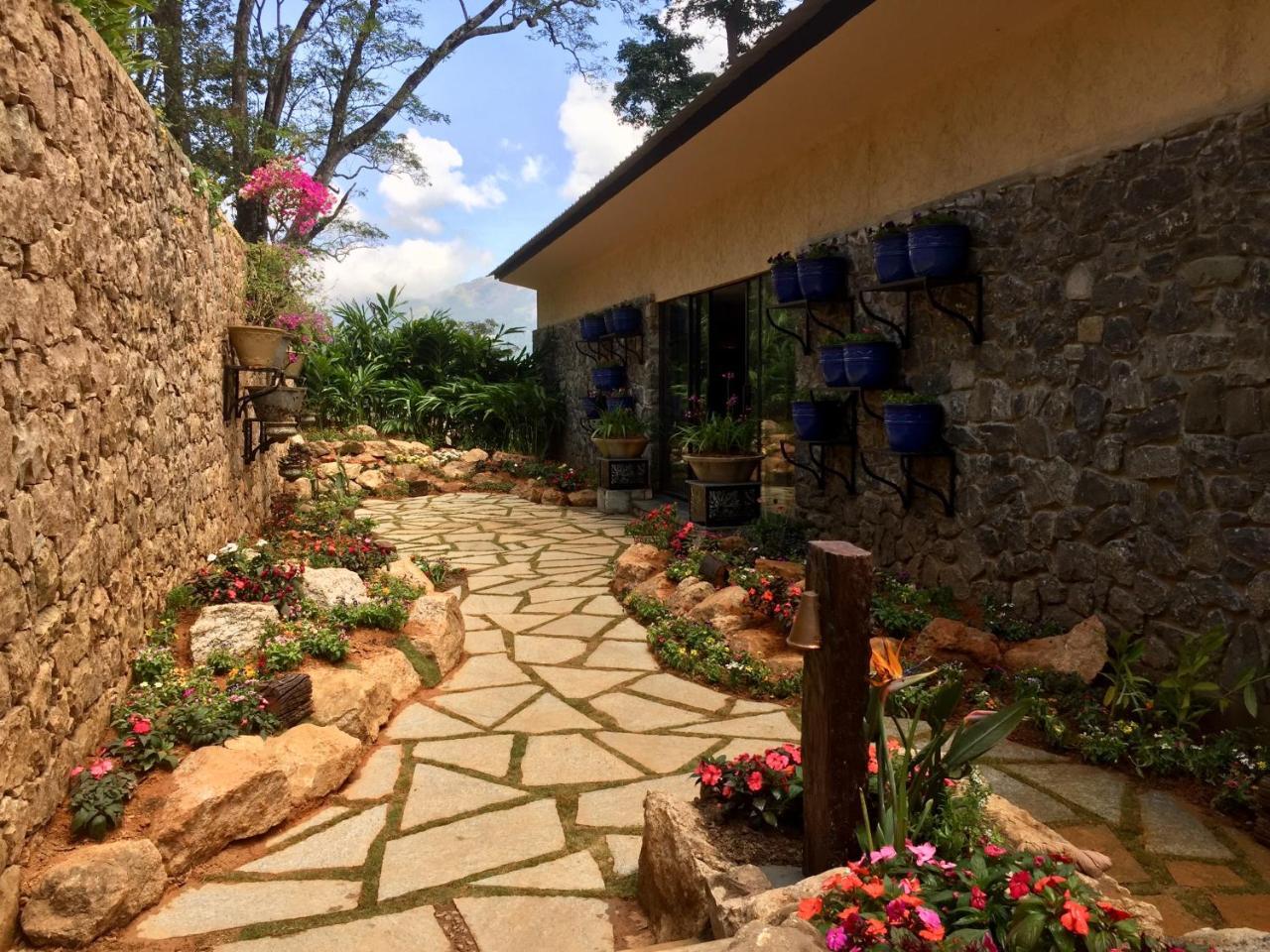 Villa Elakai
