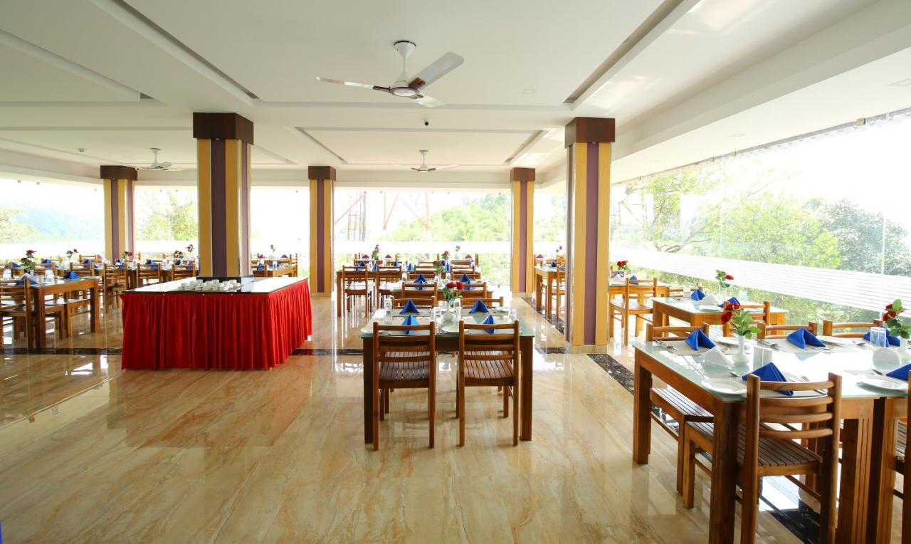 Hotel The Lakeview Munnar 4*