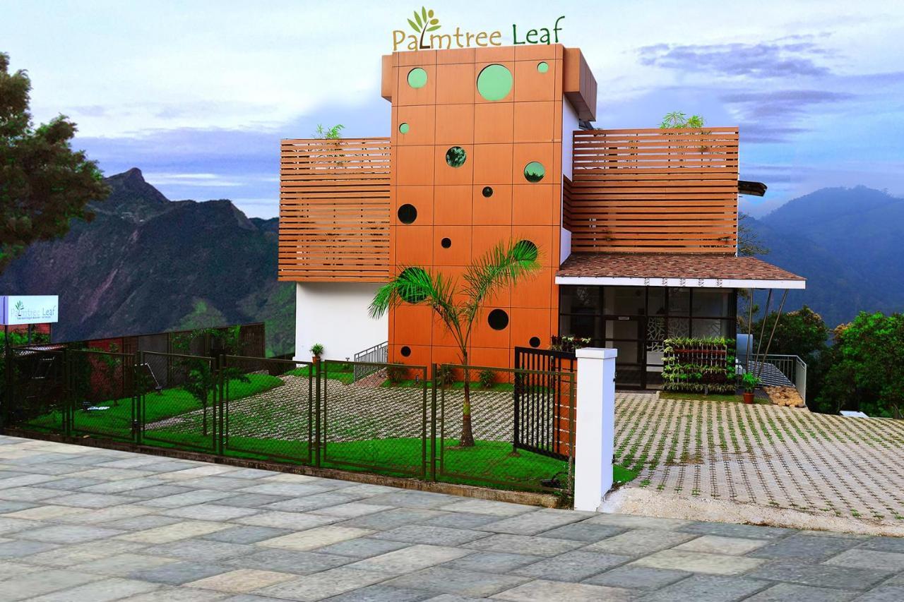 Palmtree Leaf, 3*