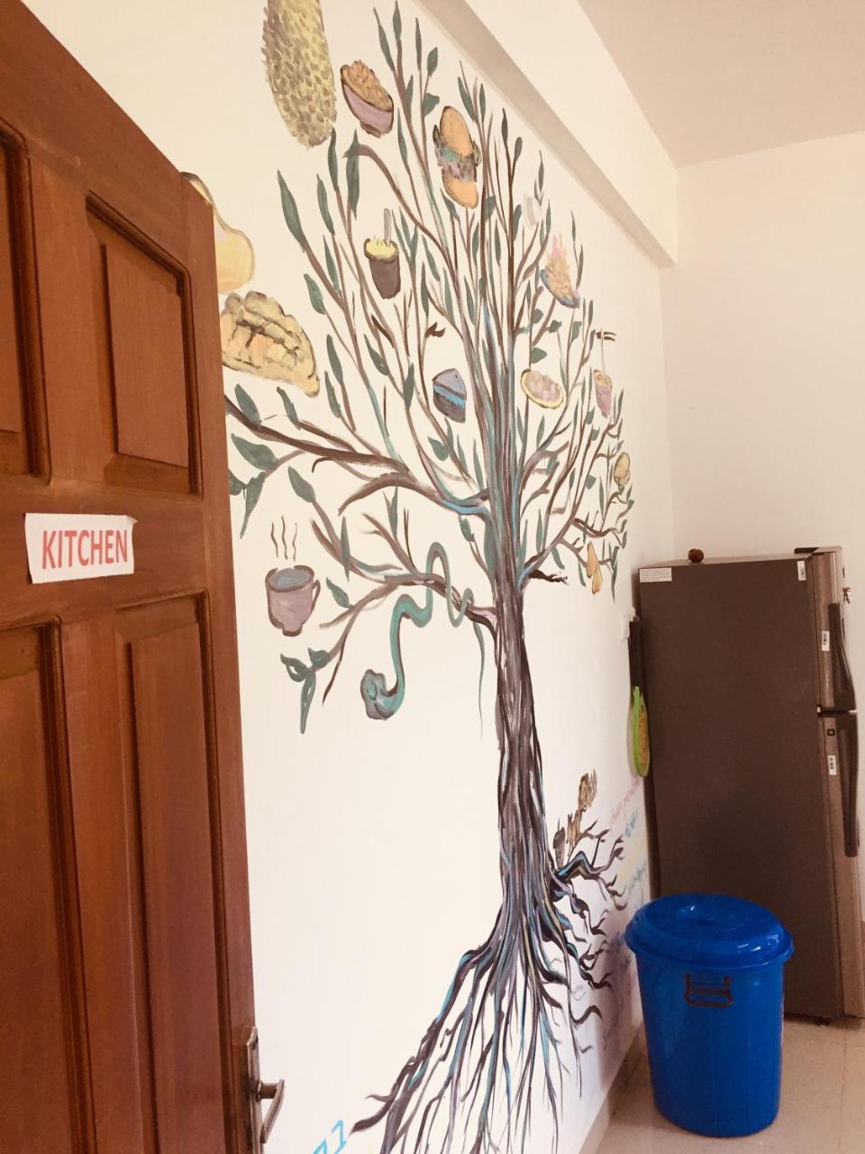 The Lost Hostel, Hostel *