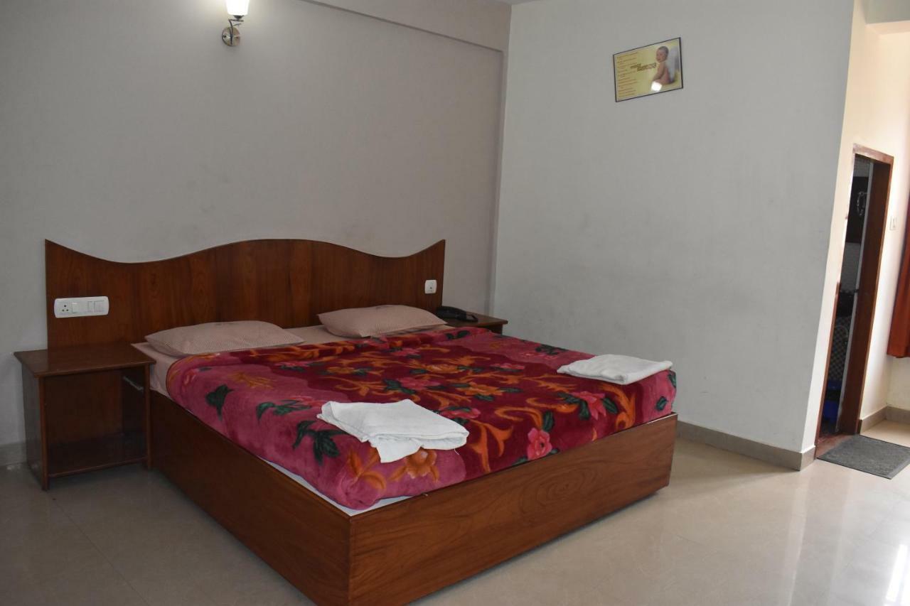 Eden Holidays Ev 3*