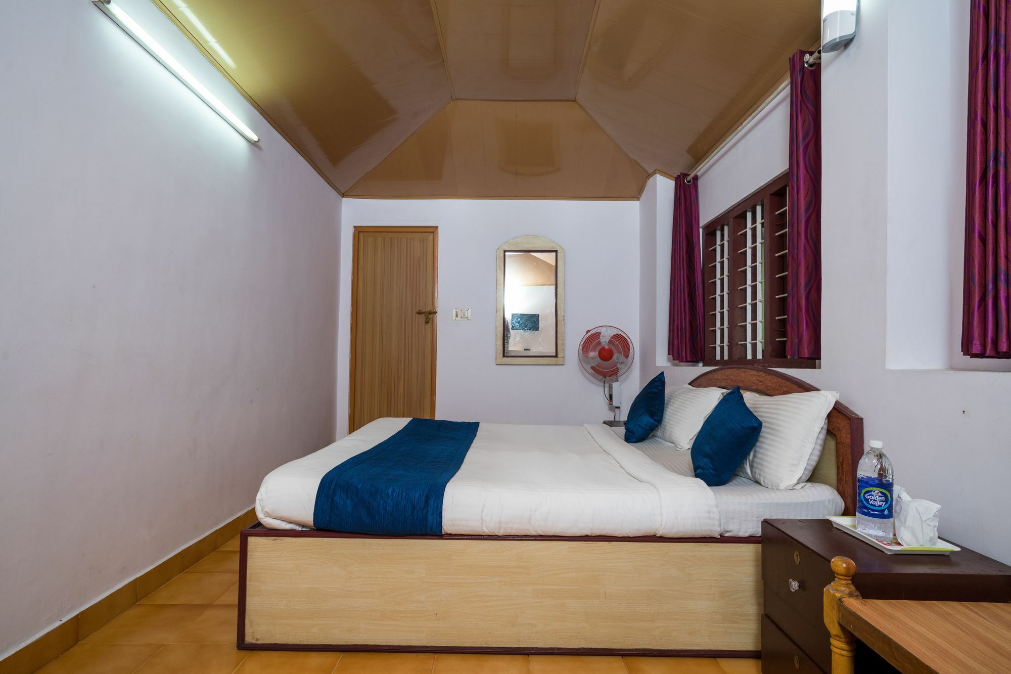 Oyo 10262 Rock Hotel