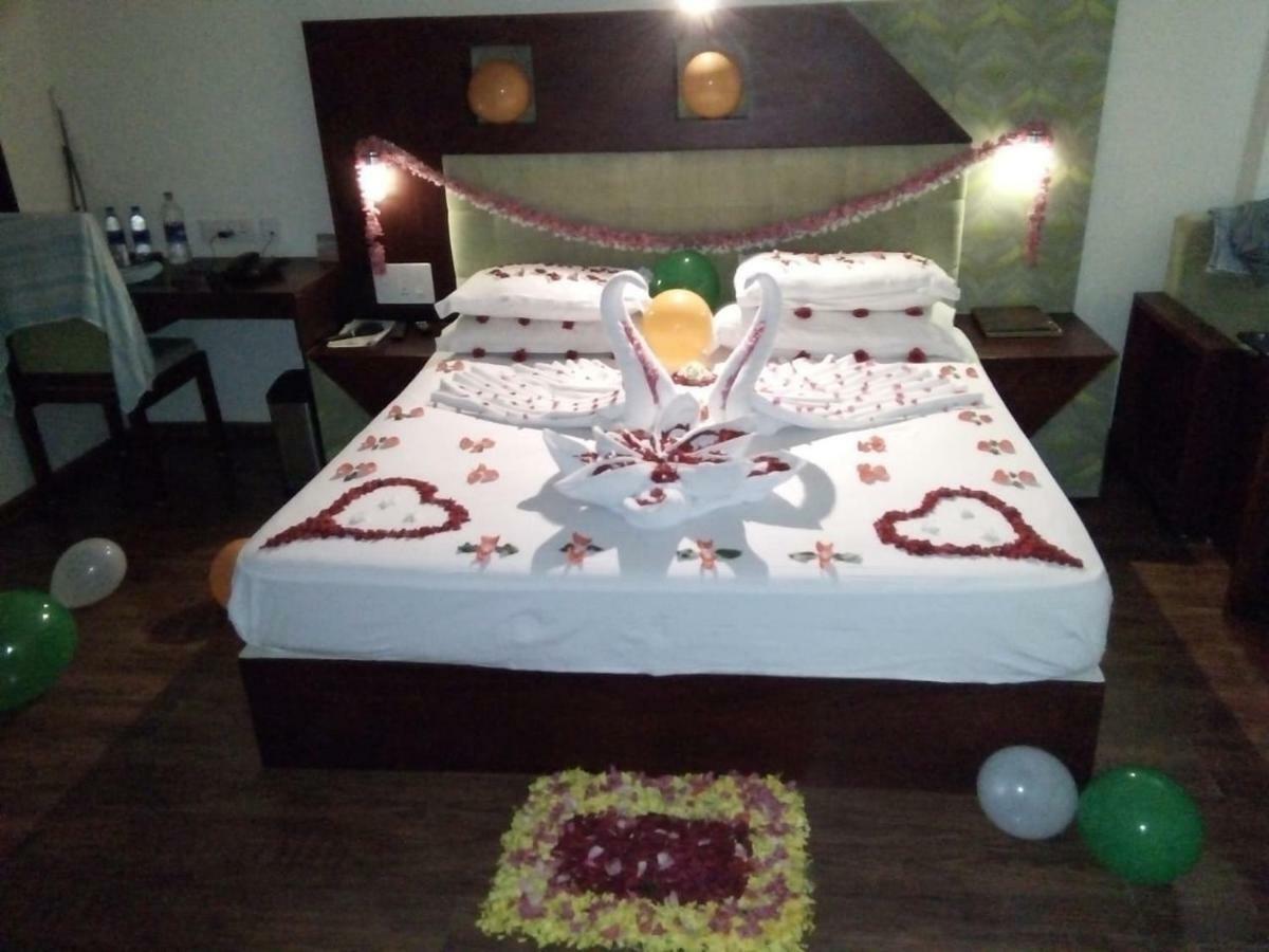 Hotel Gokulam Park 4*