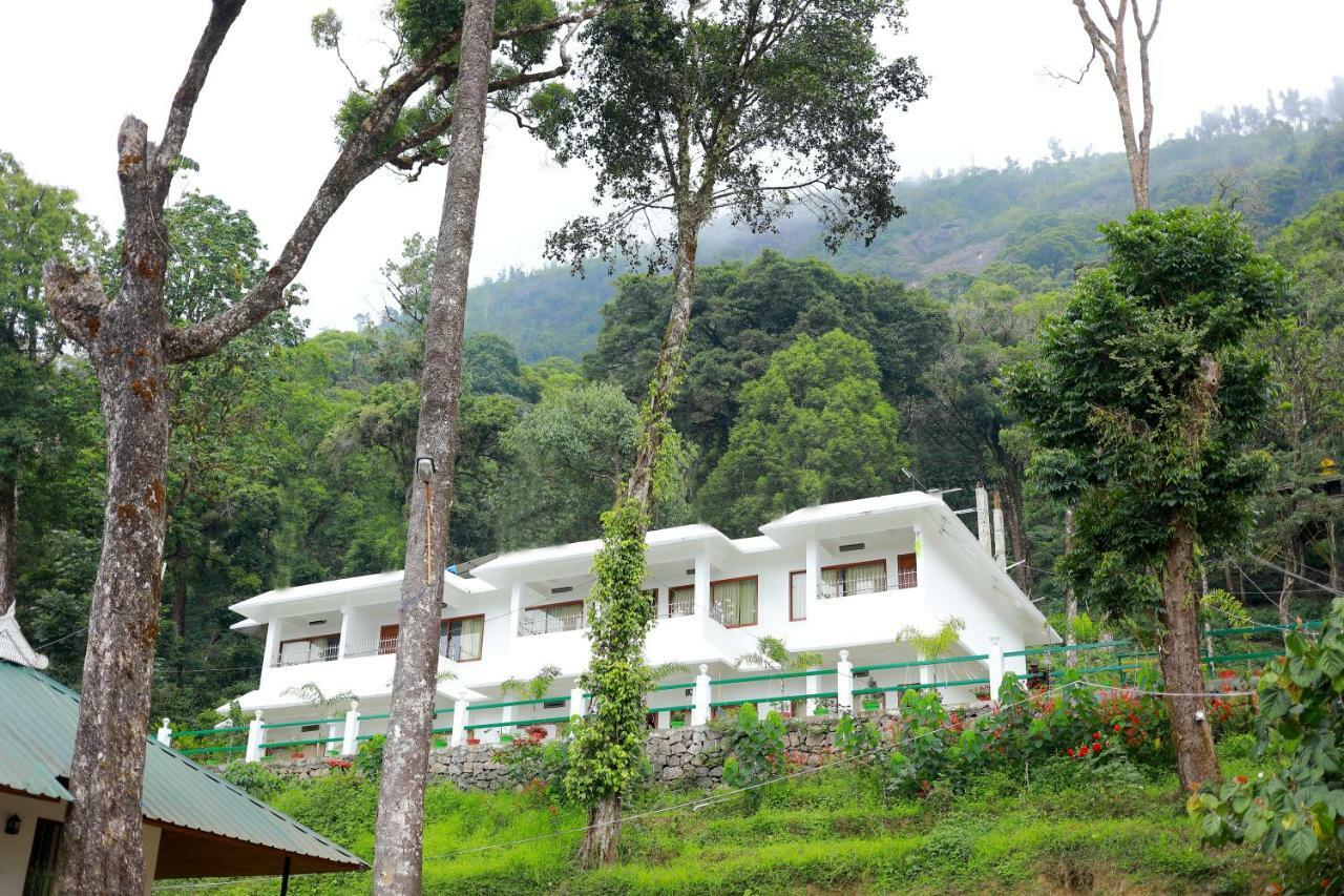 Hotel Seven Springs