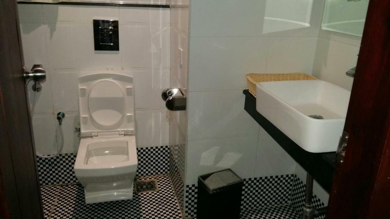 Hotel Gokulam Park 4*