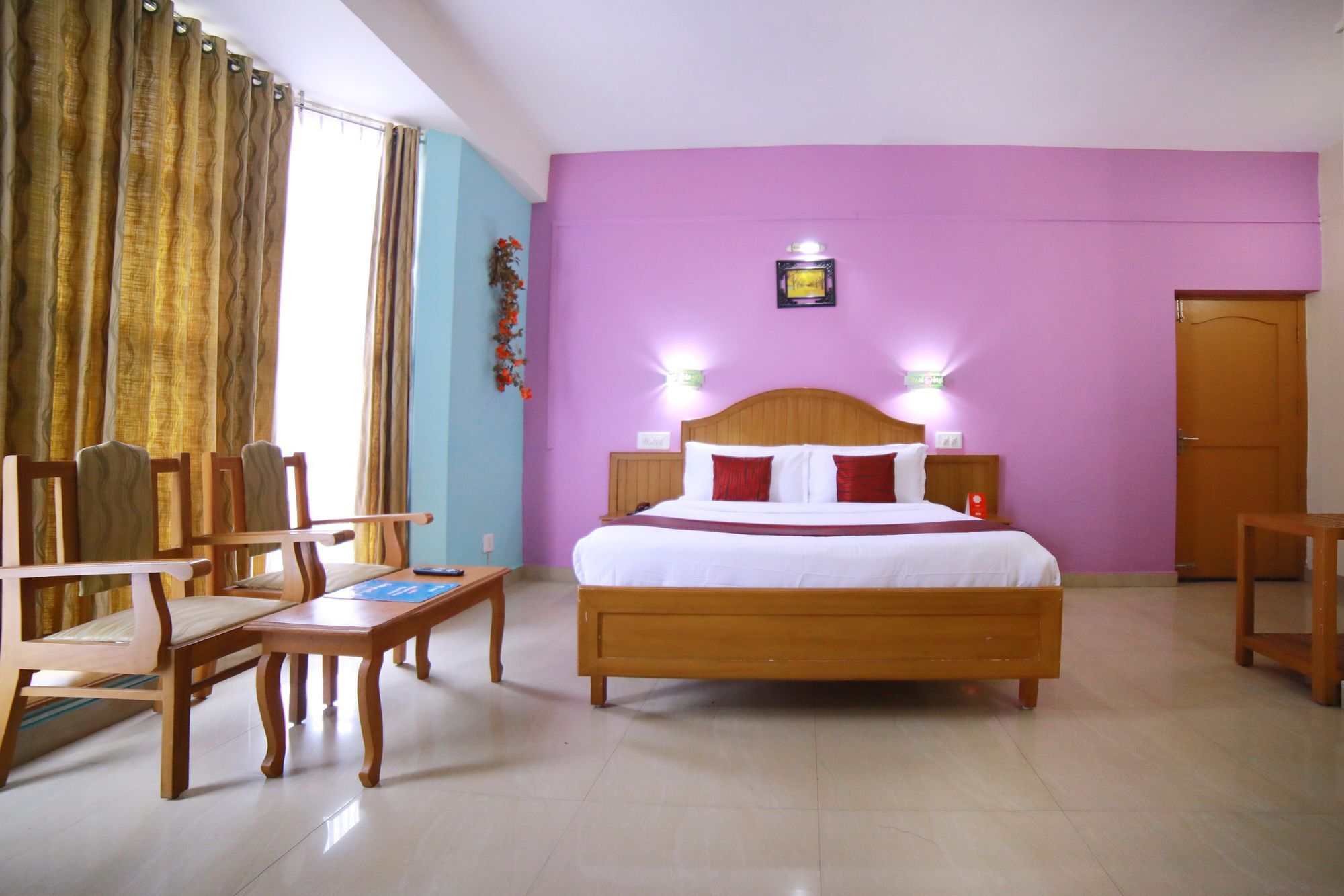 Oyo 6512 Heaven Hotel 3*
