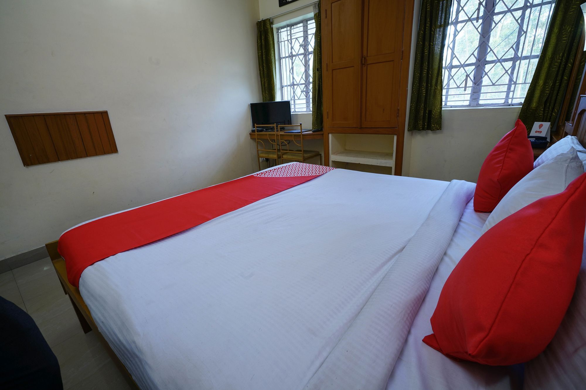 Oyo 6512 Heaven Hotel