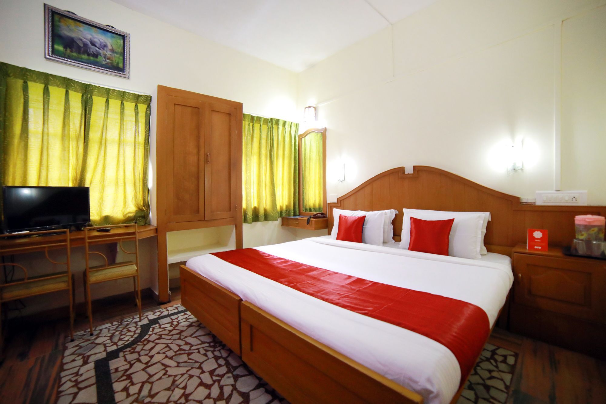 Oyo 6512 Heaven Hotel 3*