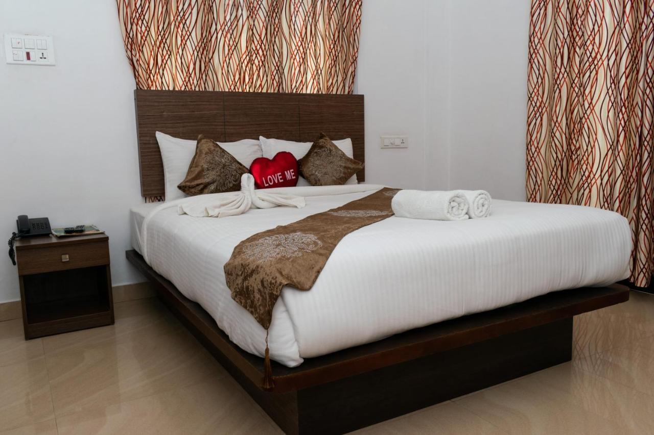 Pine Tree Hotel 3*