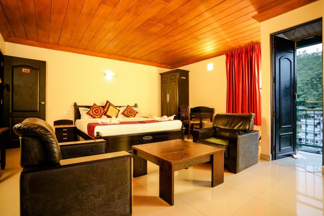 Hotel Emerald