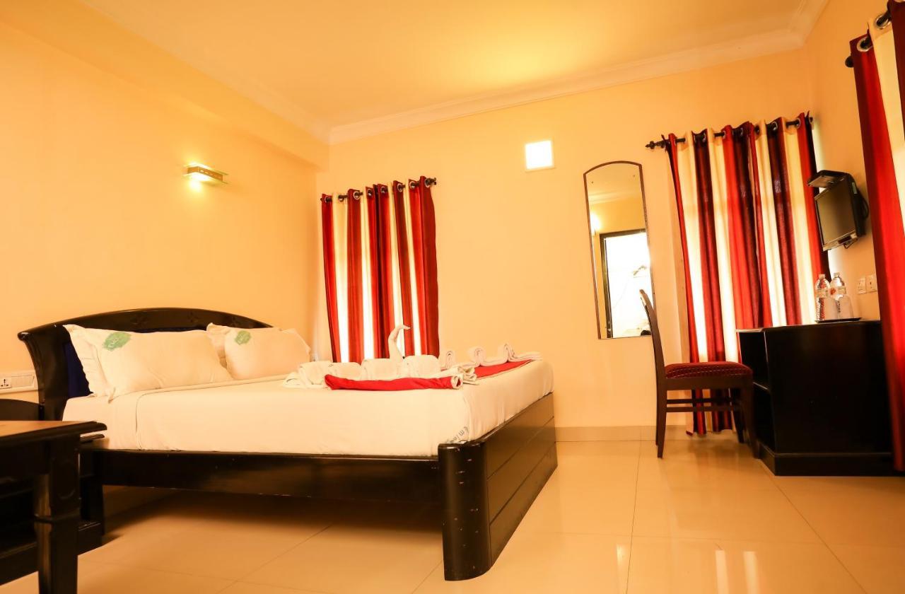 Emerald Hotel