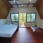 Peak Valley Cottage