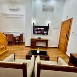 Hotel White House, Munnar