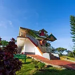 Camelot Resort