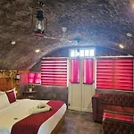 S & B Dreams House