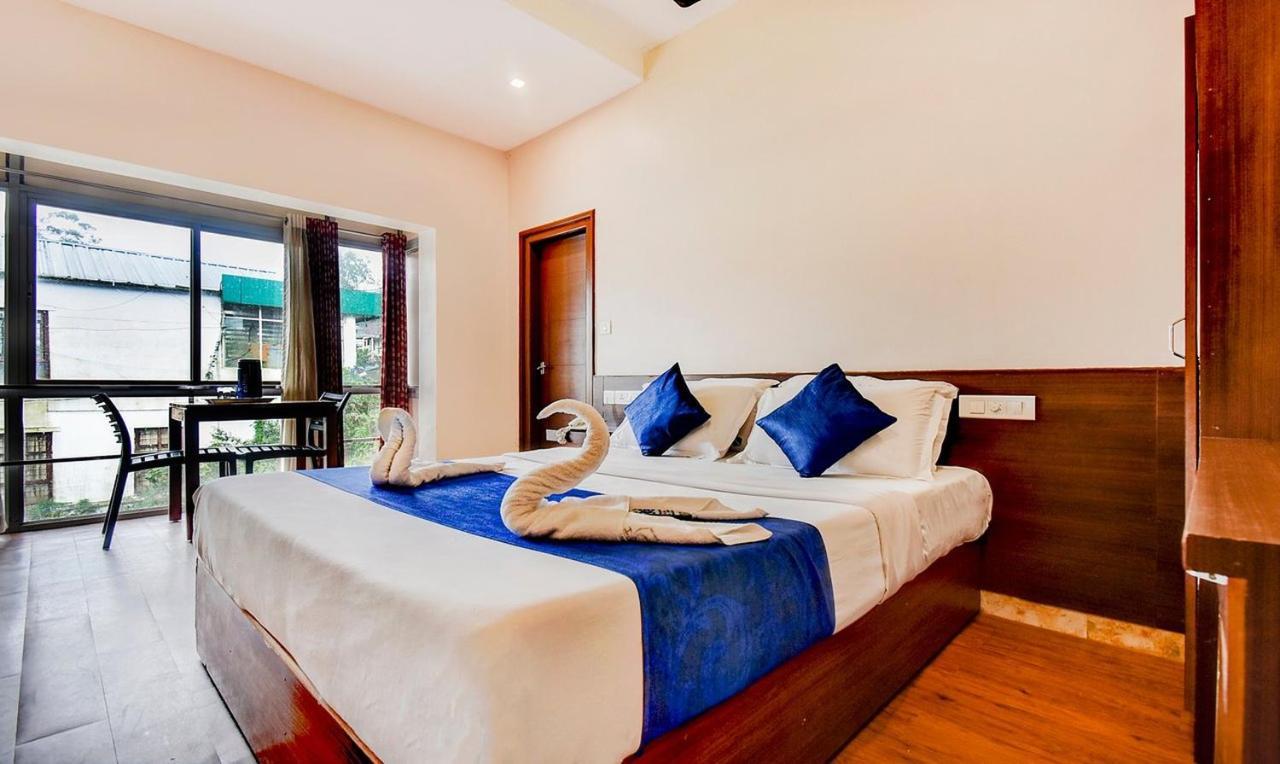 Fabexpress Luminos Dwelling Ikka Nagar 3*