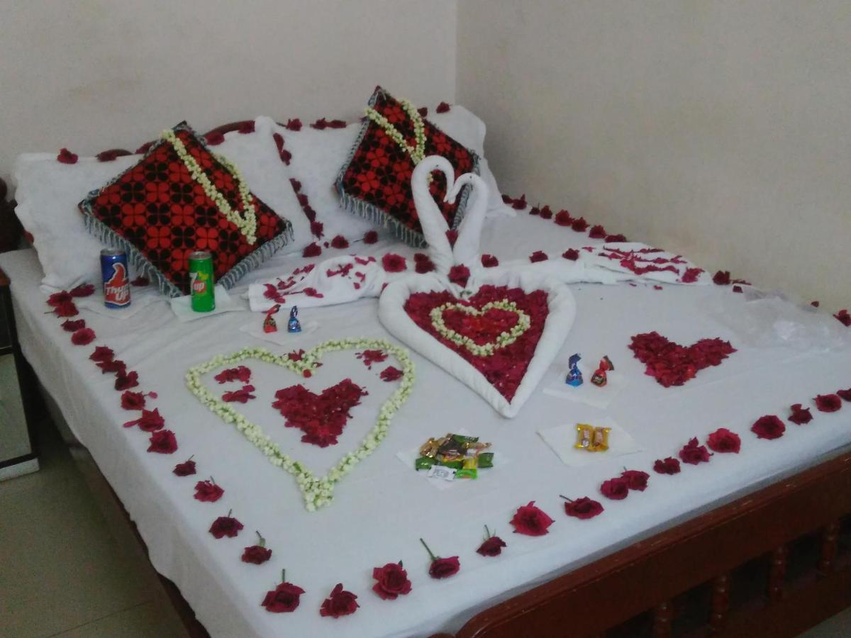 V M J Dwellings Lodge