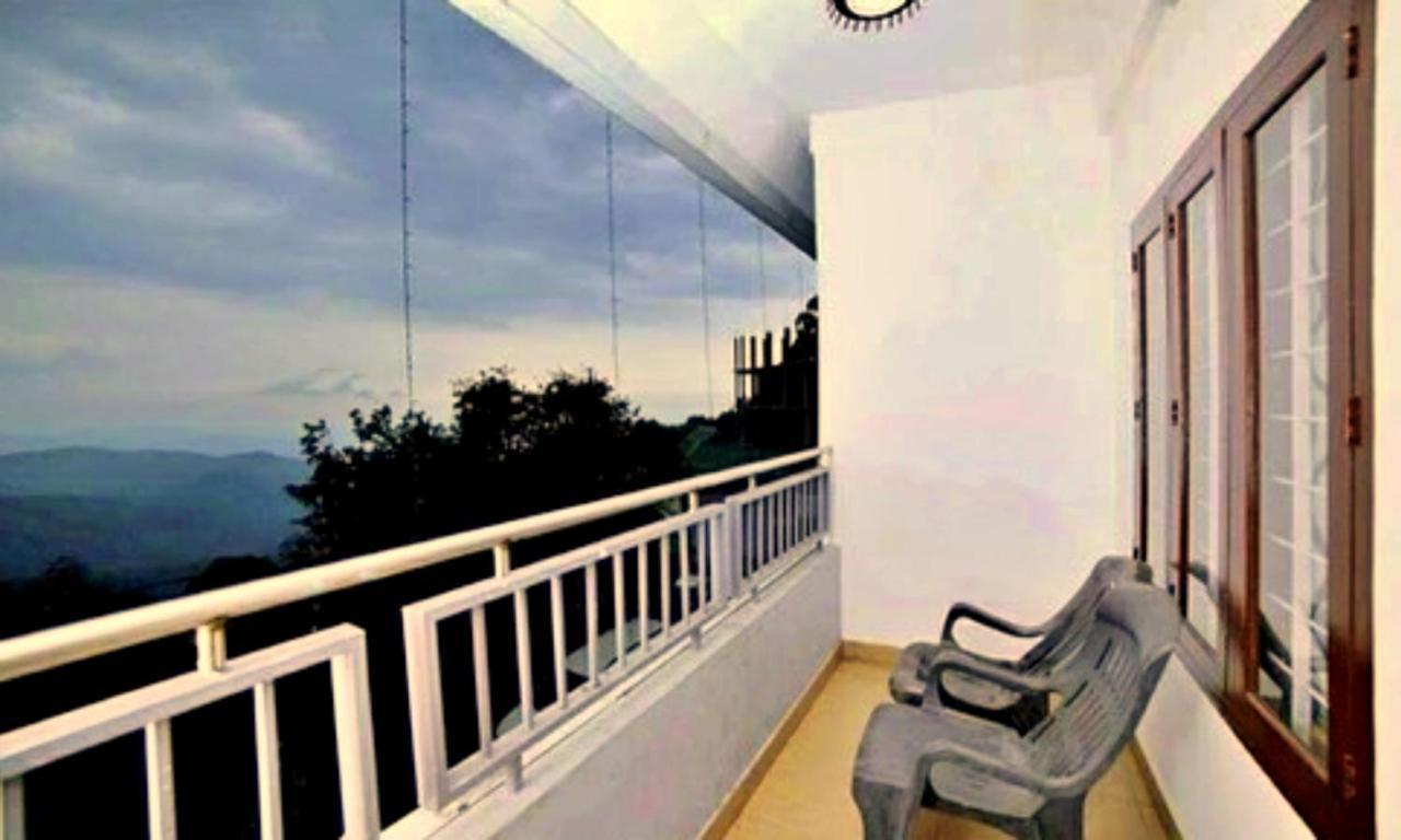 Red Castle Hotel Munnar