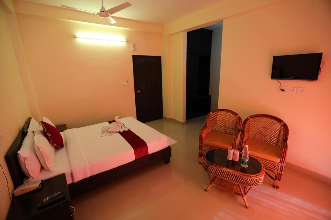 Hotel Black Forest Munnar