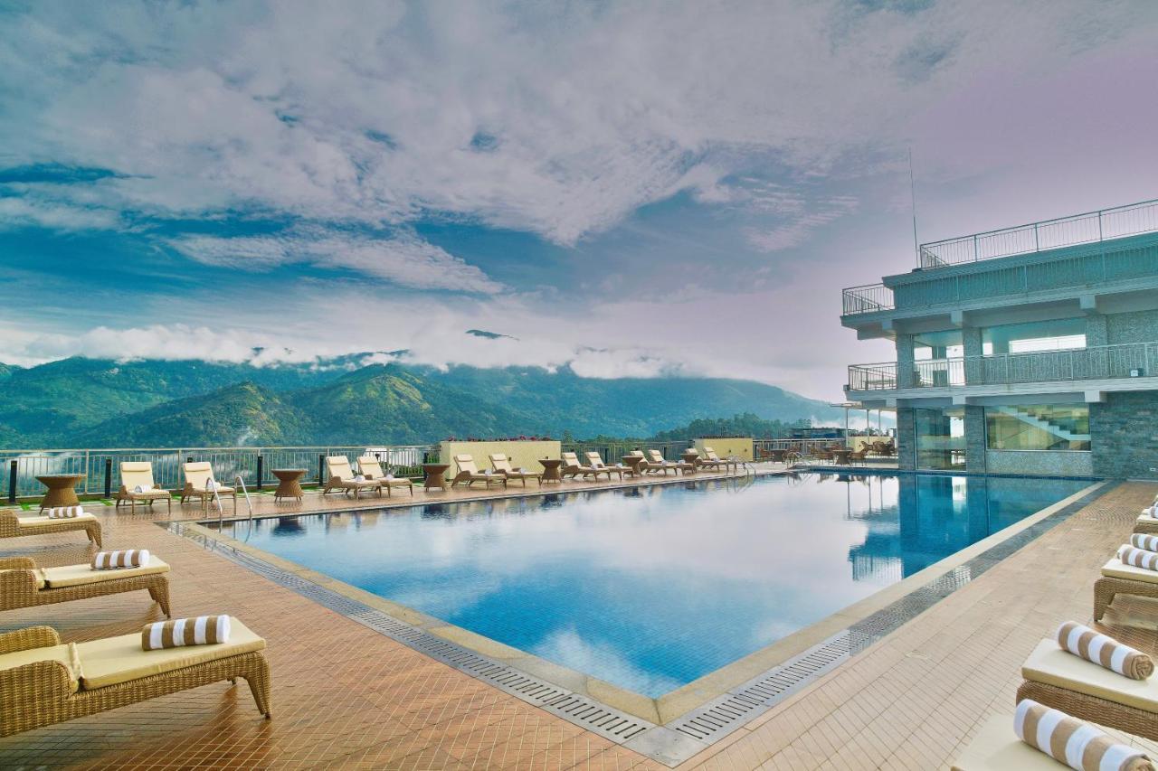 Vibe & 5* Munnar