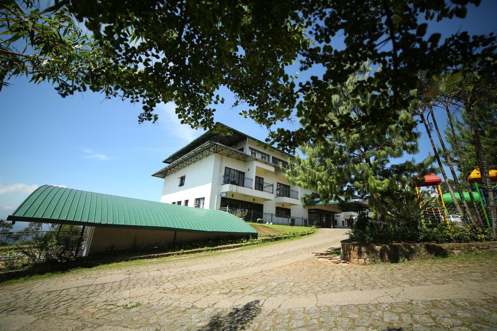 Ayur County Resort