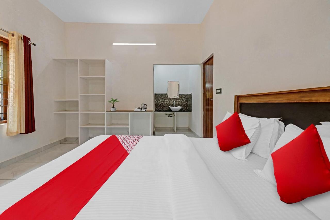 Oyo 87481 Abhayam Homestay Hotel 3*