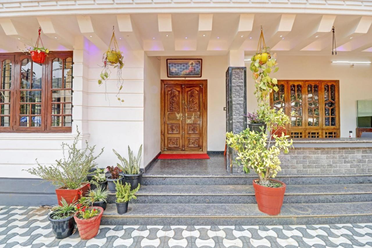 Oyo 87481 Abhayam Homestay Hotel 3*
