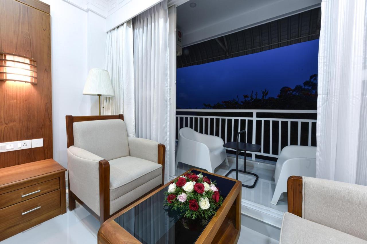 White House, Resort Munnar
