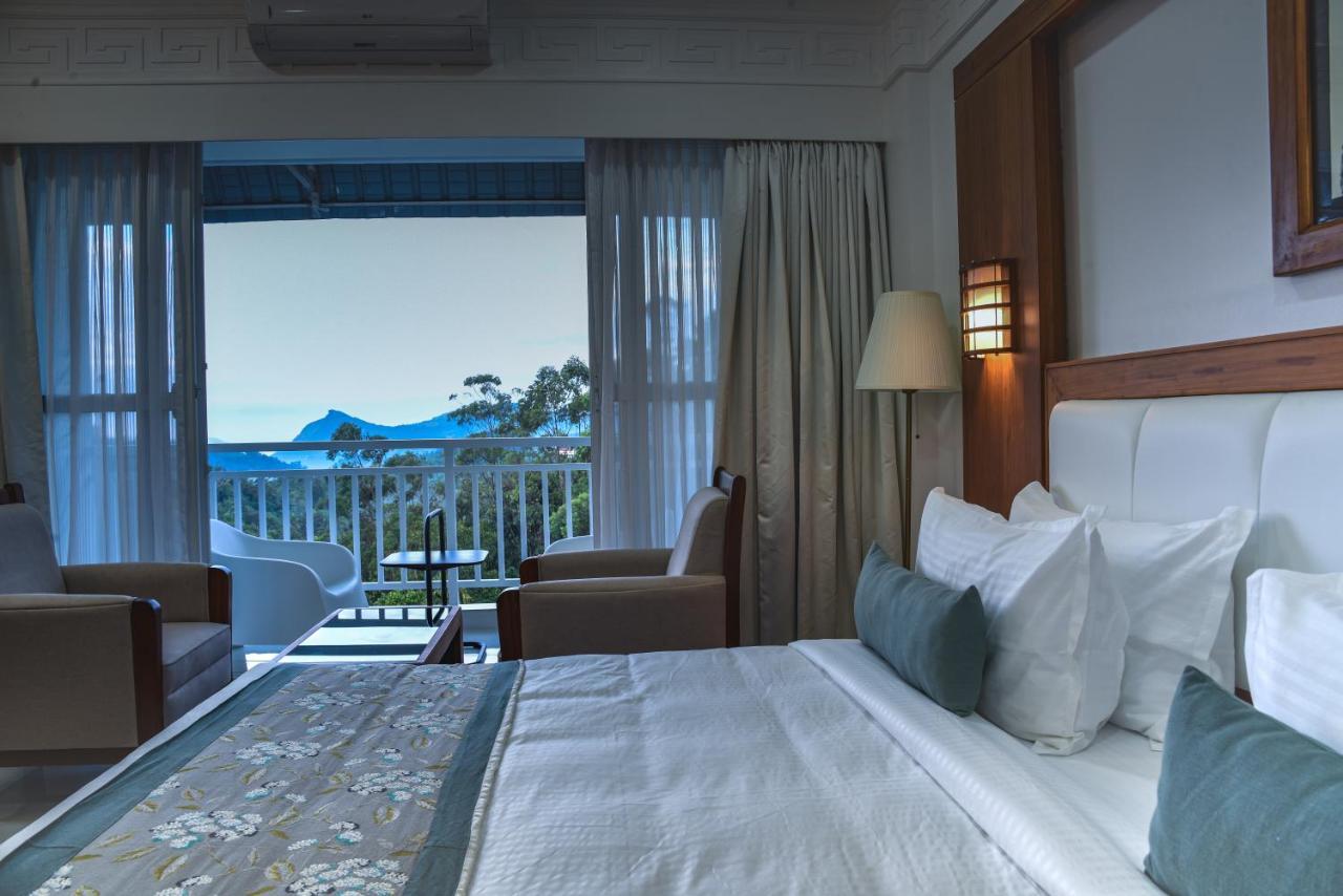 White House, Resort