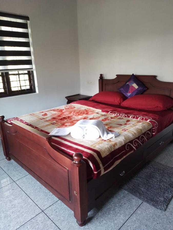 Cherry Blossom 2bhk Holiday home *