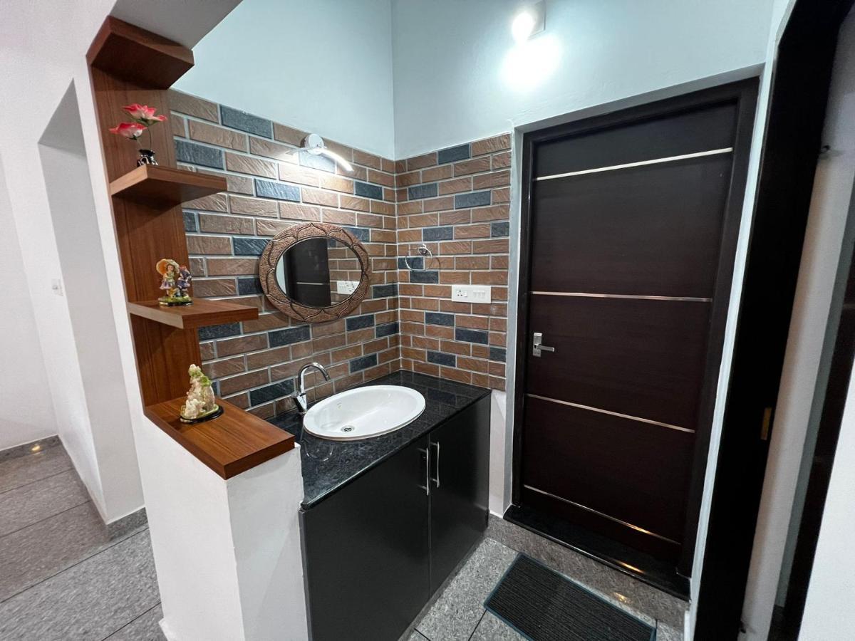 Cherry Blossom 2bhk Holiday home Munnar