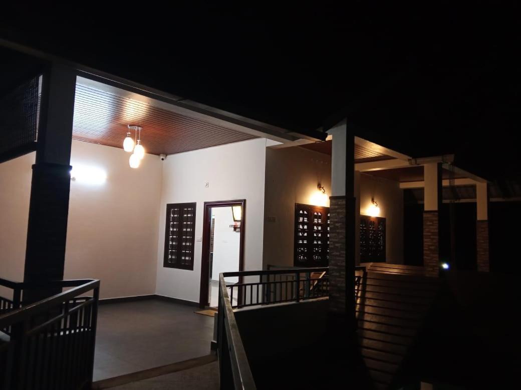Cherry Blossom 2bhk Holiday home *
