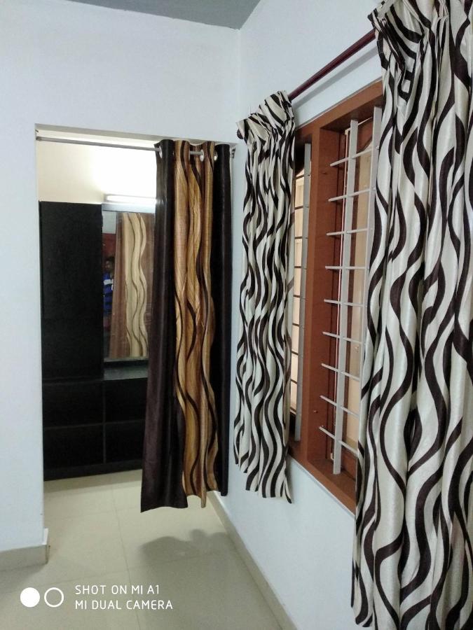 Homestay Glen Brook *