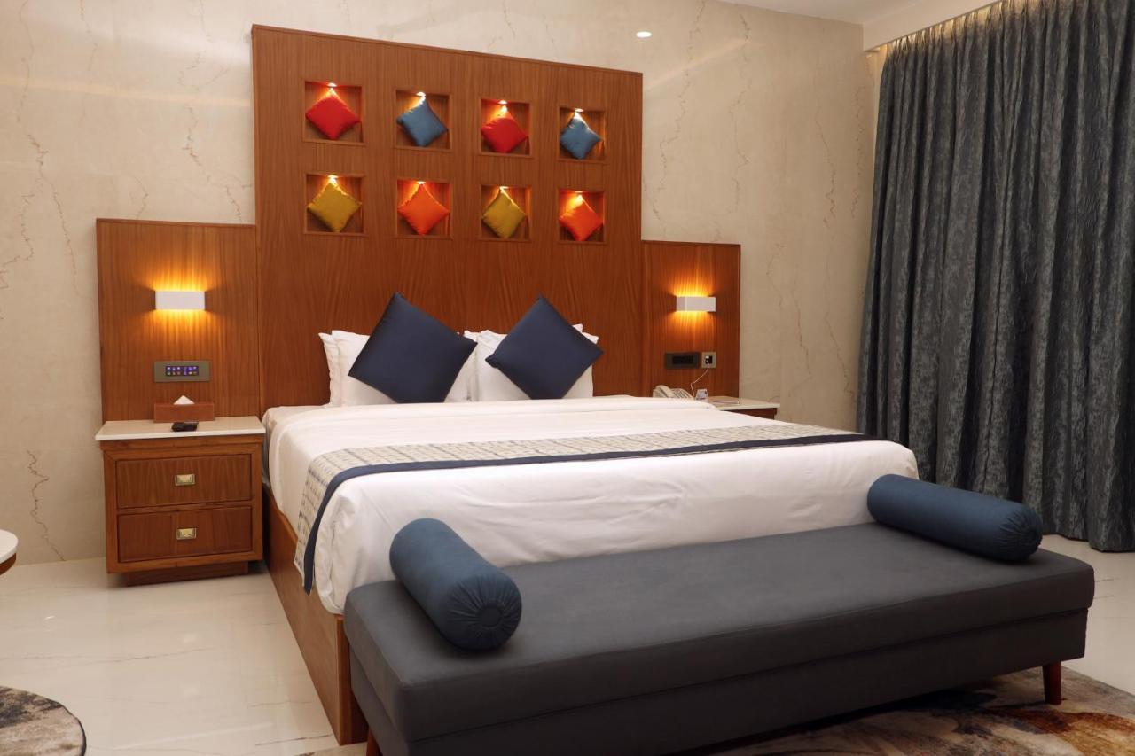 Vibe & 5* Munnar