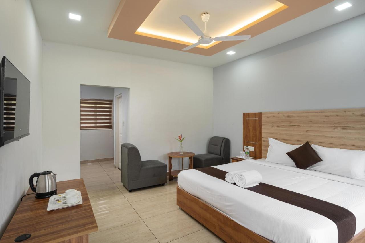 Guest house Majestic & *