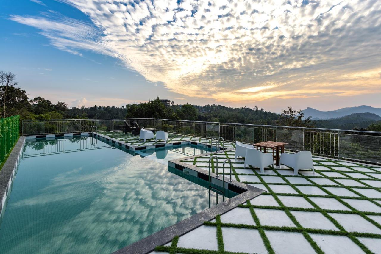 White House, 4* Munnar
