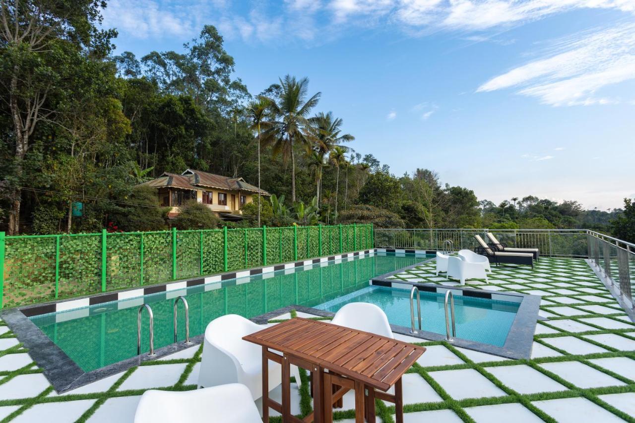 Resort White House, 4*