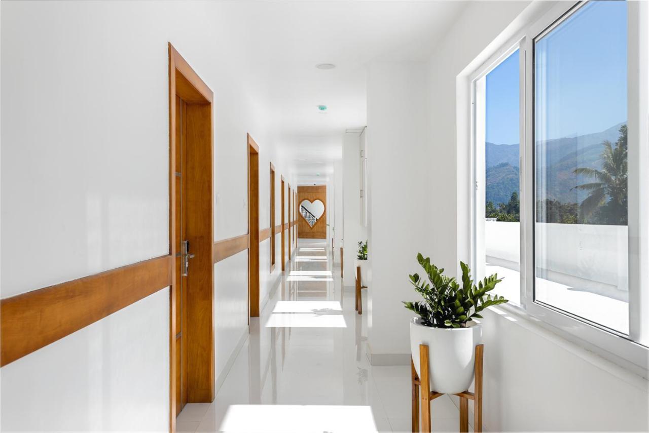 Resort White House, 4*