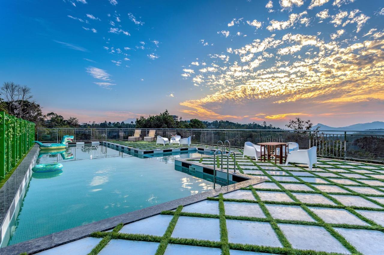 White House, Resort