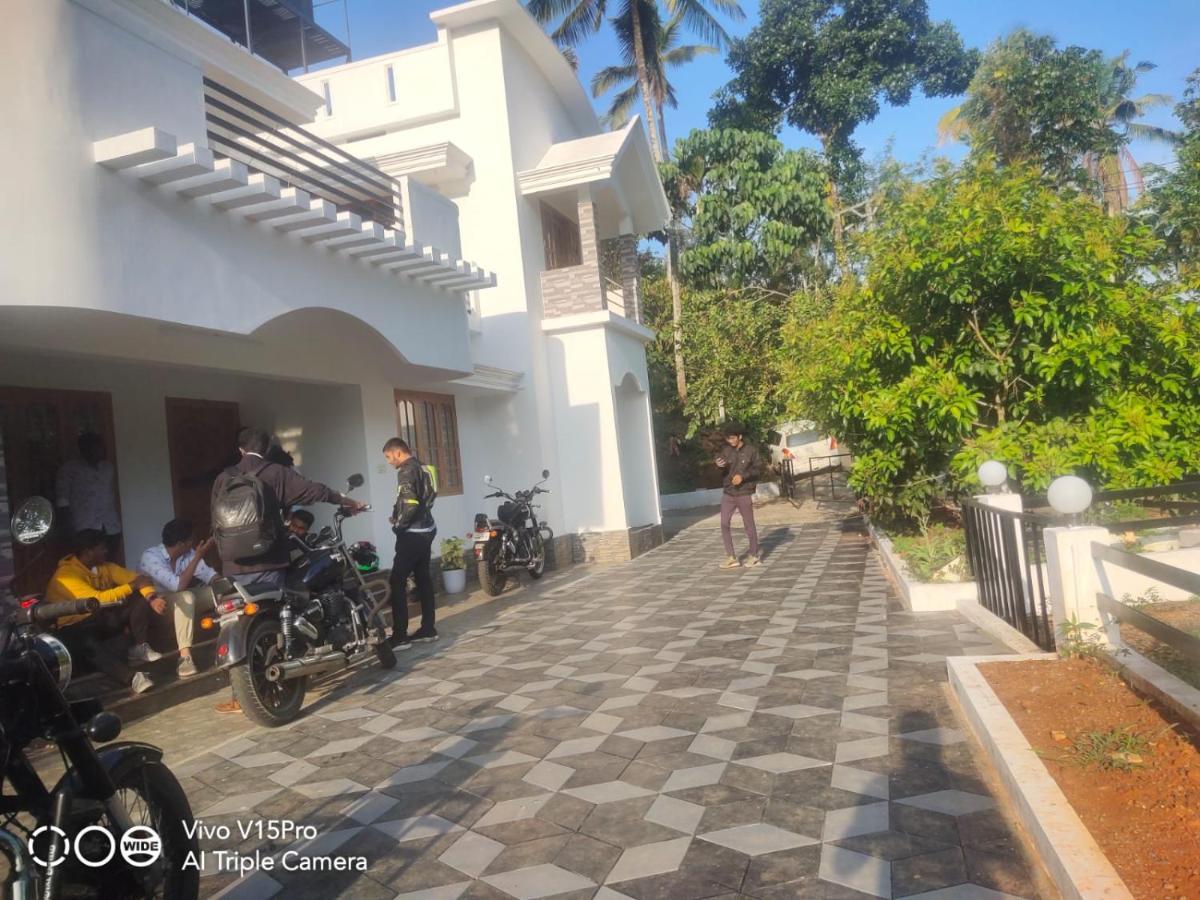 4bhk White Snow Spacious Munnar