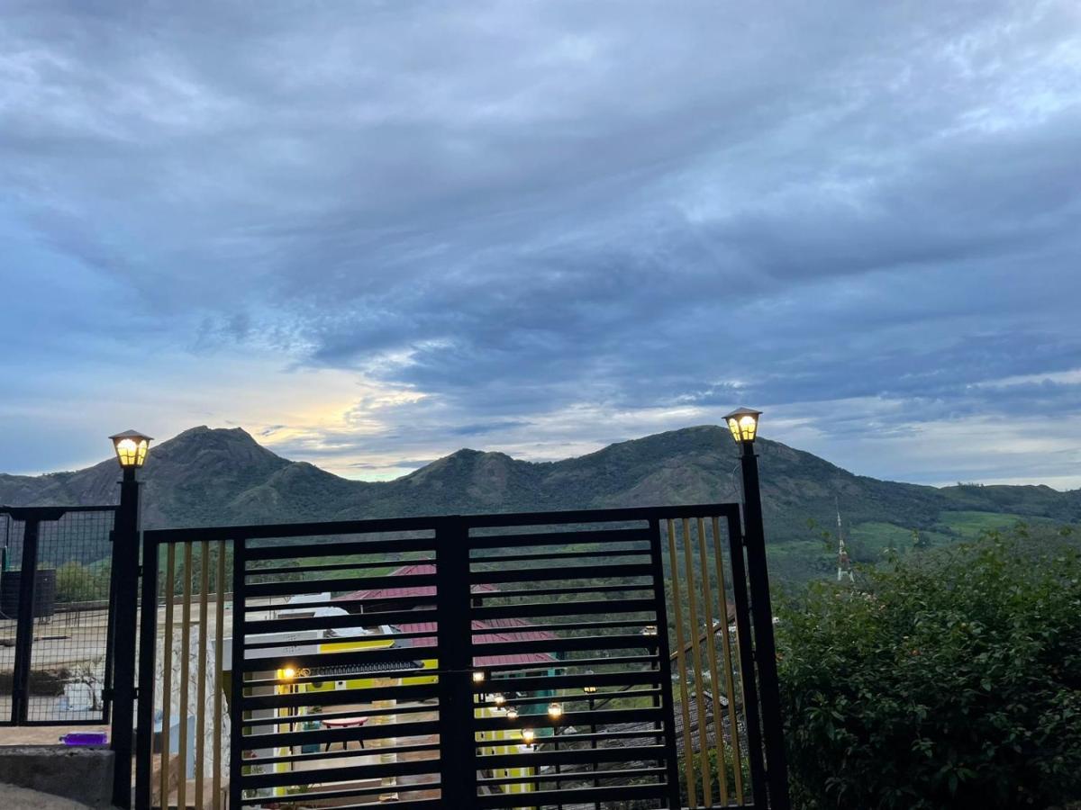 Mountain Cheers Villa Munnar