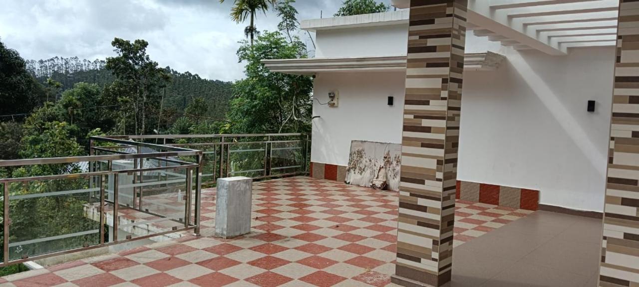 Golden Cherry Homestay Munnar