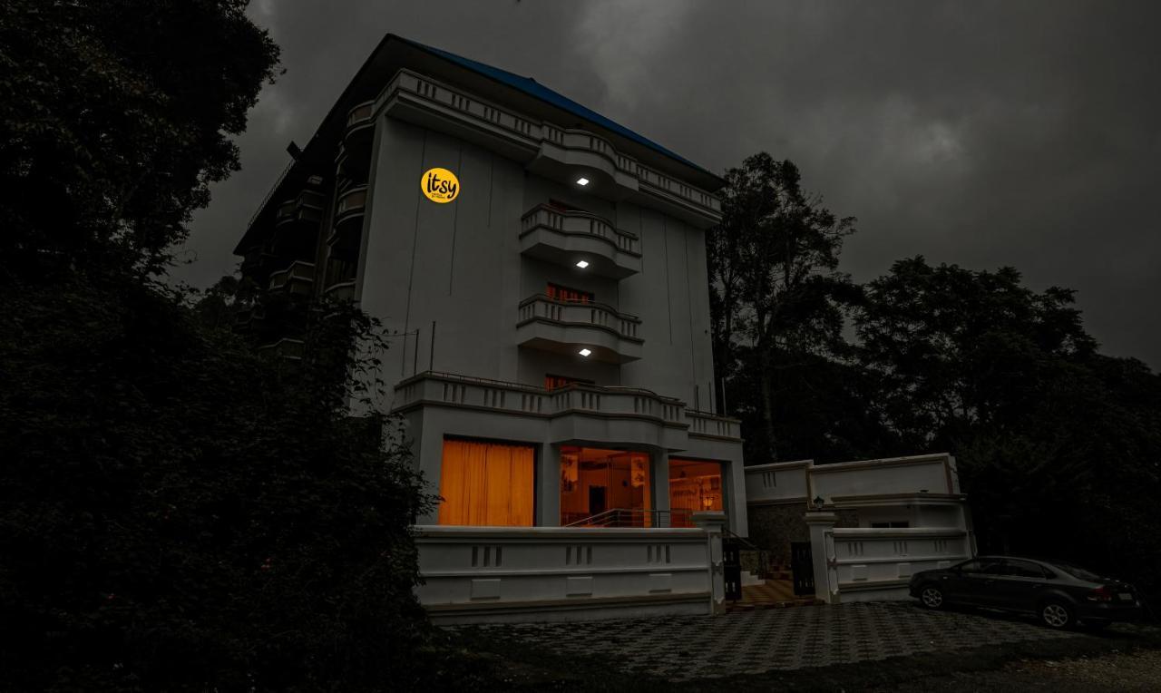 Itsy Classiyo Crown With Balcony Hotel 3*