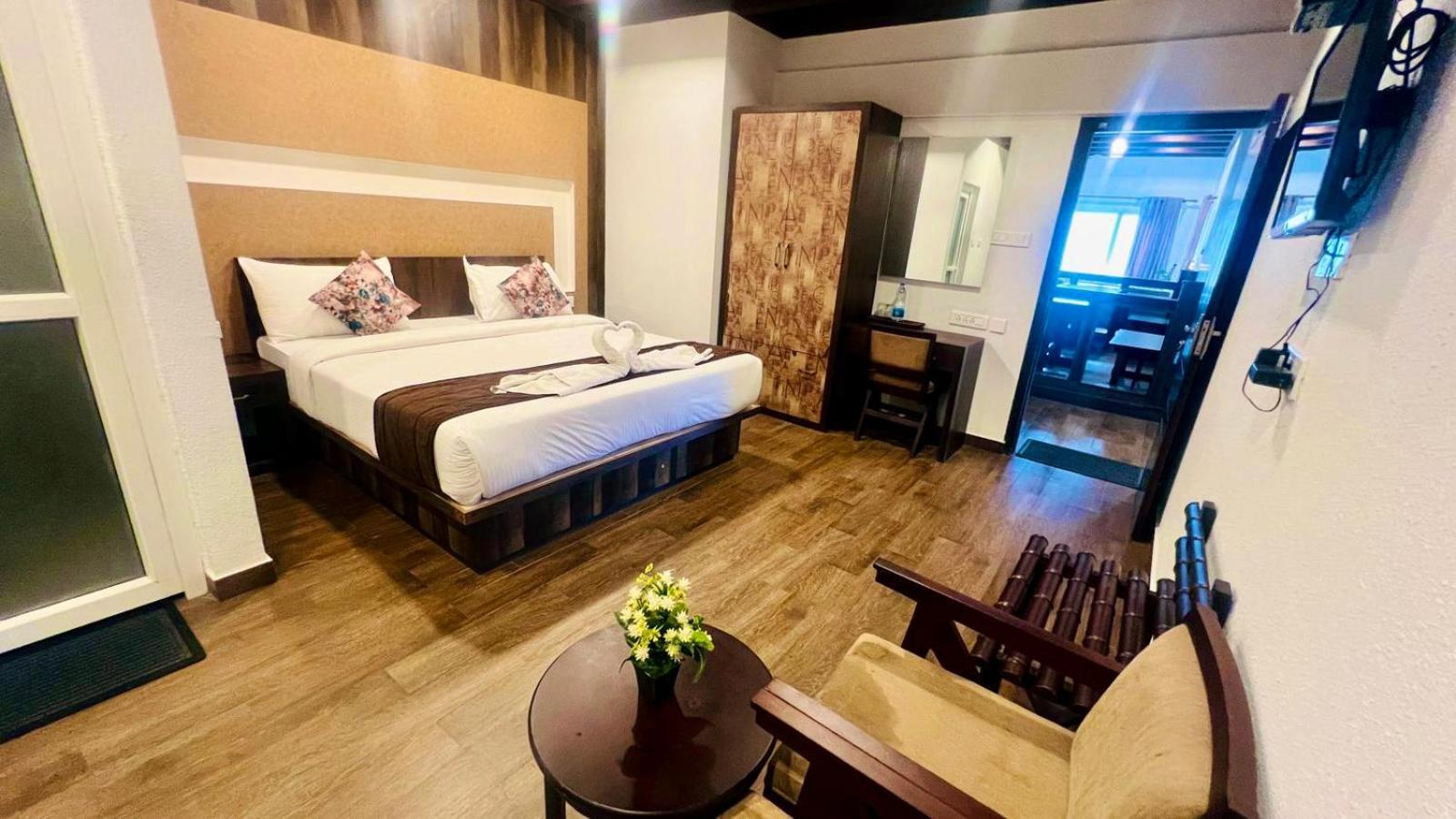 Hotel The Raarees - A Hidden In Munnar