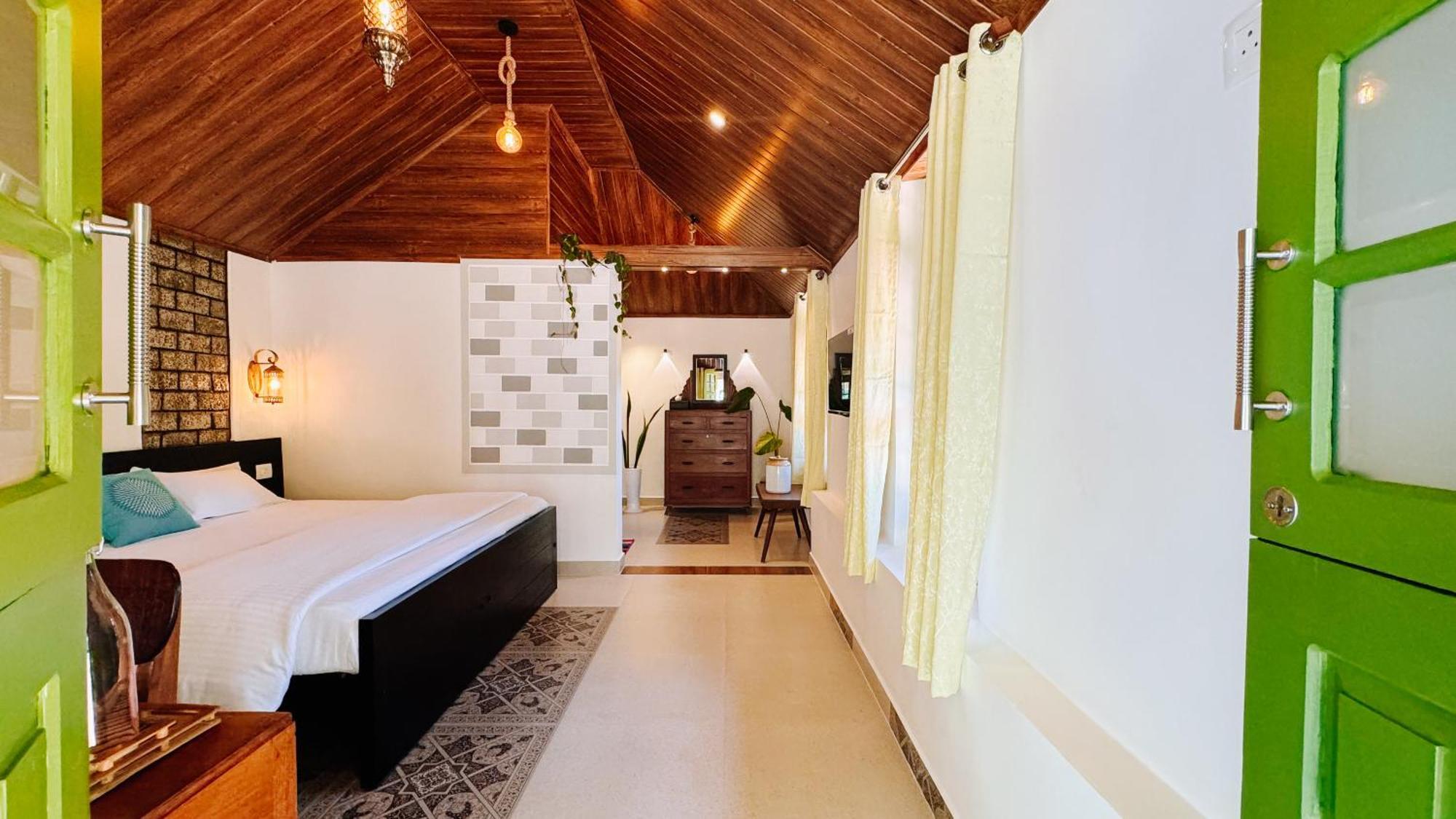 Calm Shack - 2 Bedroom-boutique Farm Farm stay Munnar